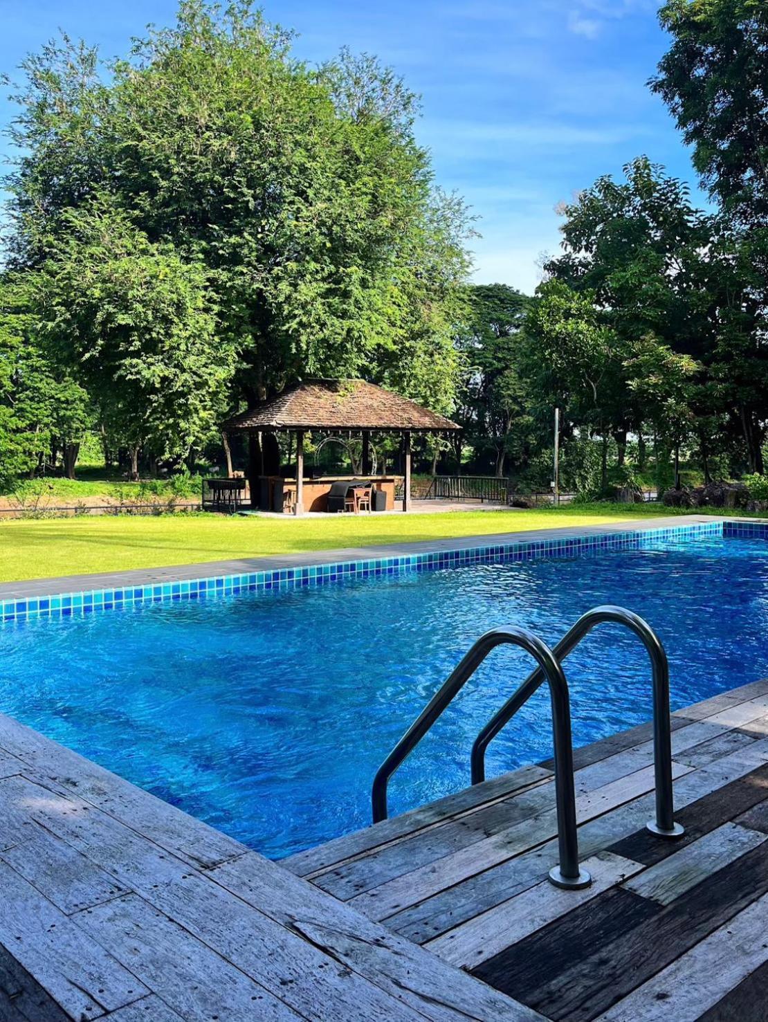 Riverhouse Resort Mae Sariang Eksteriør bilde
