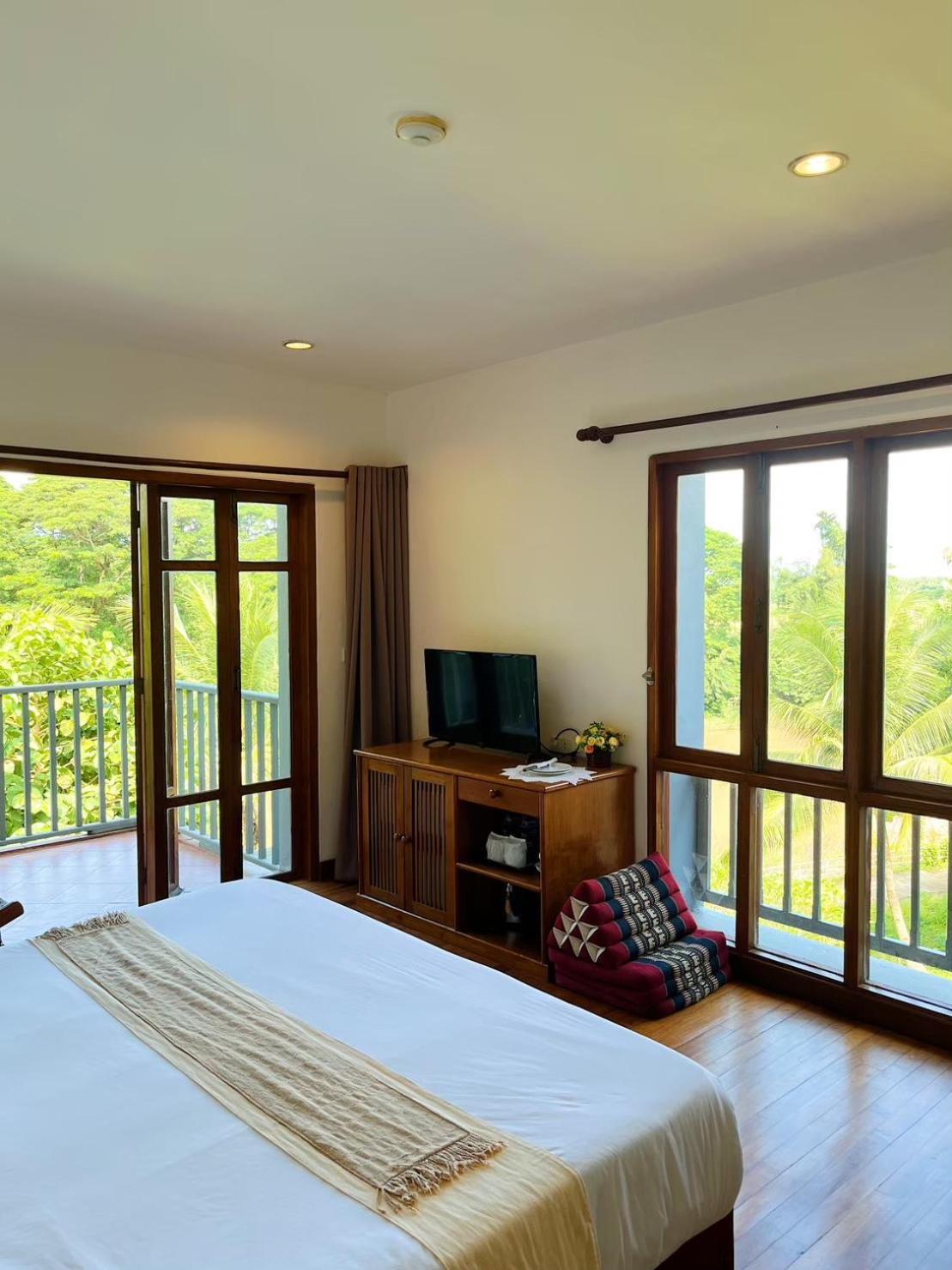 Riverhouse Resort Mae Sariang Eksteriør bilde