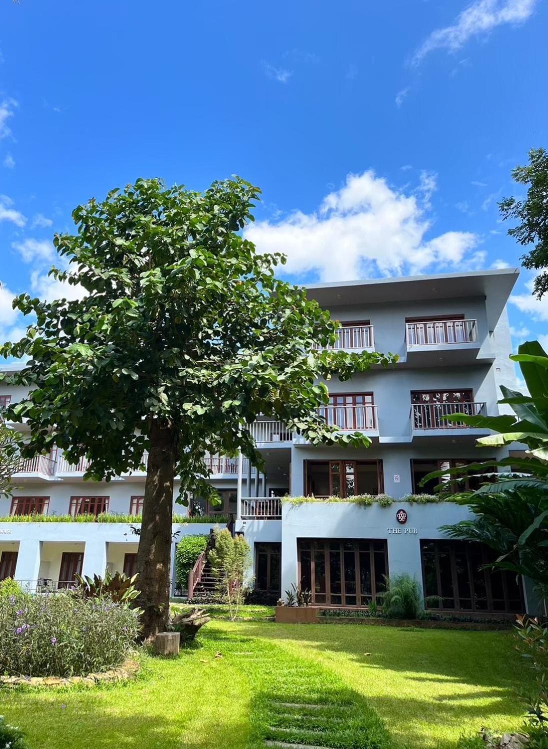 Riverhouse Resort Mae Sariang Eksteriør bilde