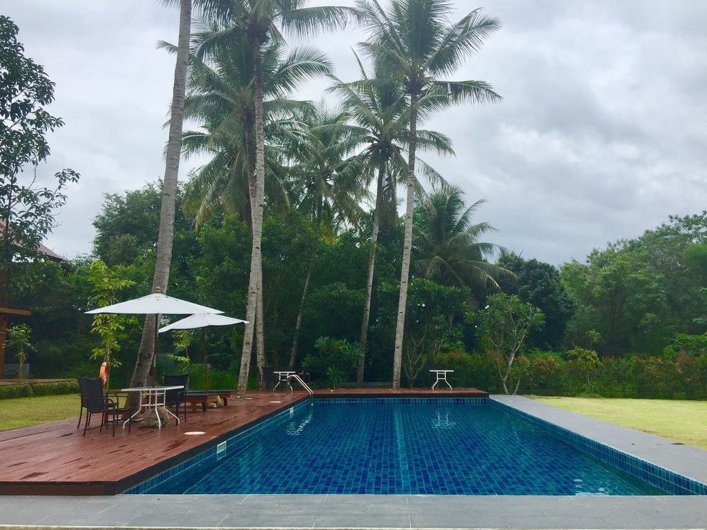 Riverhouse Resort Mae Sariang Eksteriør bilde
