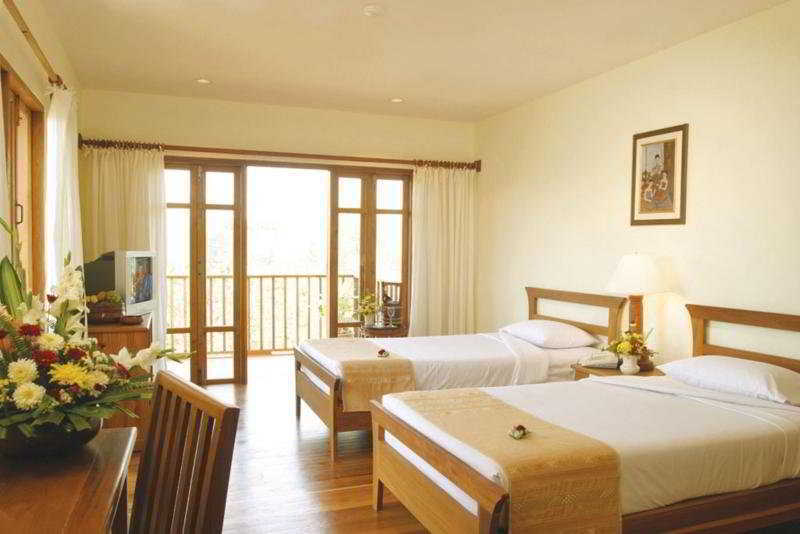 Riverhouse Resort Mae Sariang Eksteriør bilde