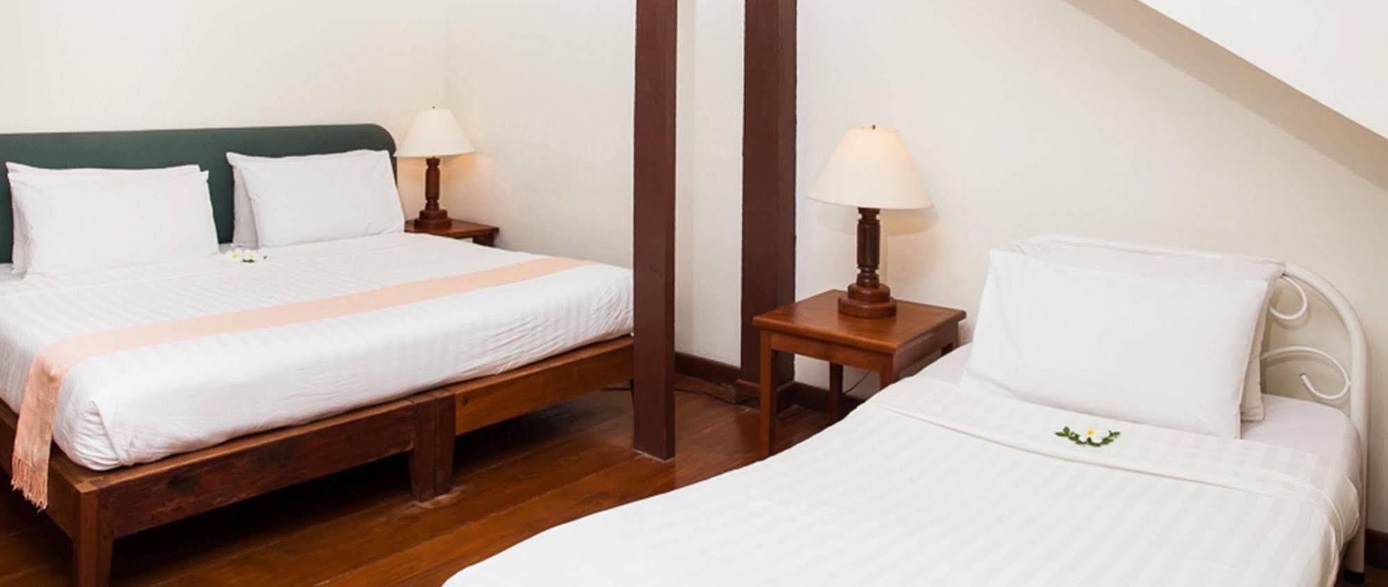Riverhouse Resort Mae Sariang Eksteriør bilde